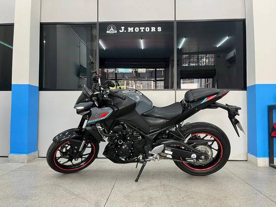 YAMAHA MT-03 ABS YAMAHA MT-03 ABS